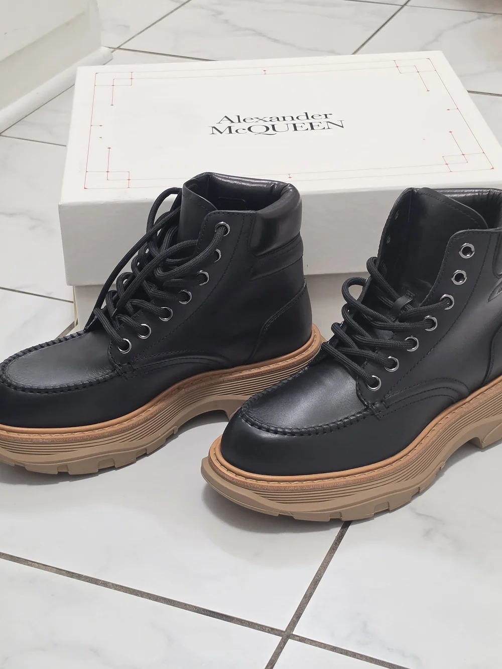Alexander McQueen Chant boots, 41